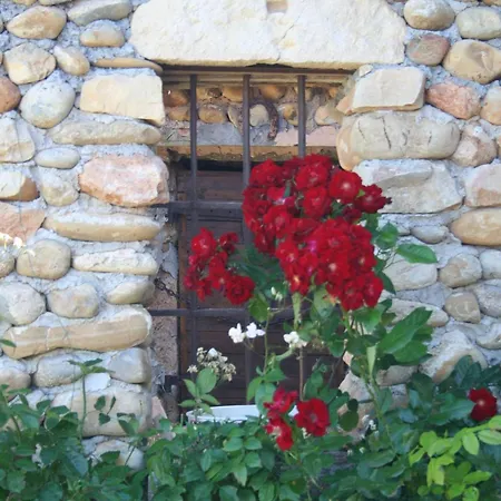 La Bergerie In An Estate With Swimming Pool In The Heart Of The Luberon Nyaraló