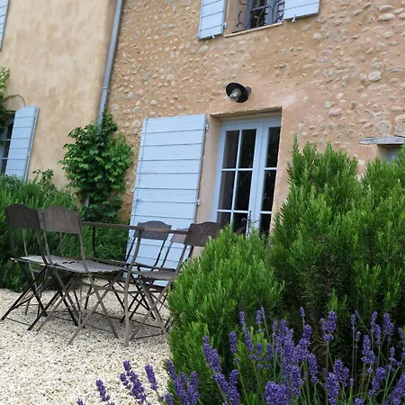 La Bergerie In An Estate With Swimming Pool In The Heart Of The Luberon